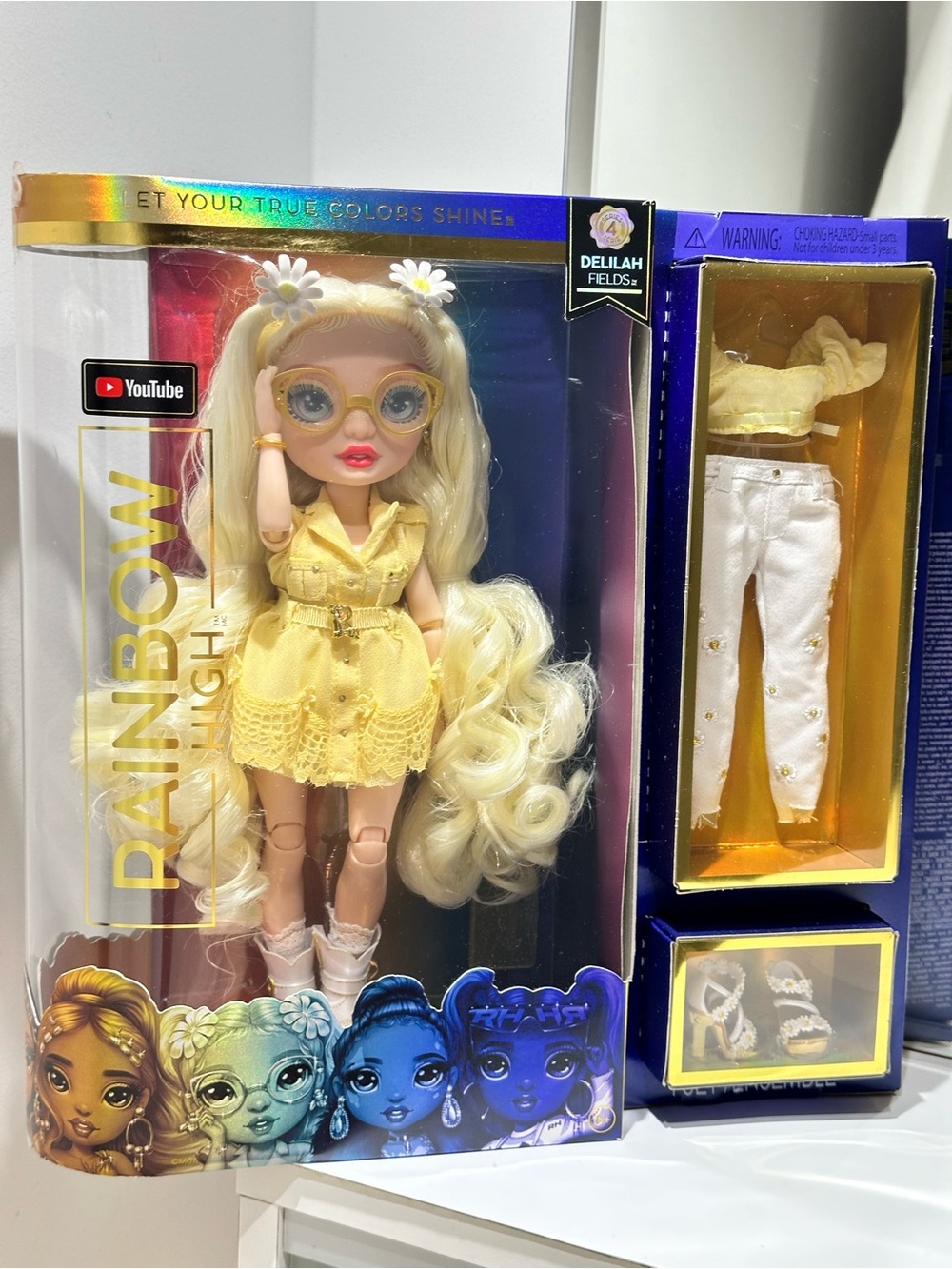 BNIB ULTRA RARE Collector Rainbow High Doll Delilah Fields